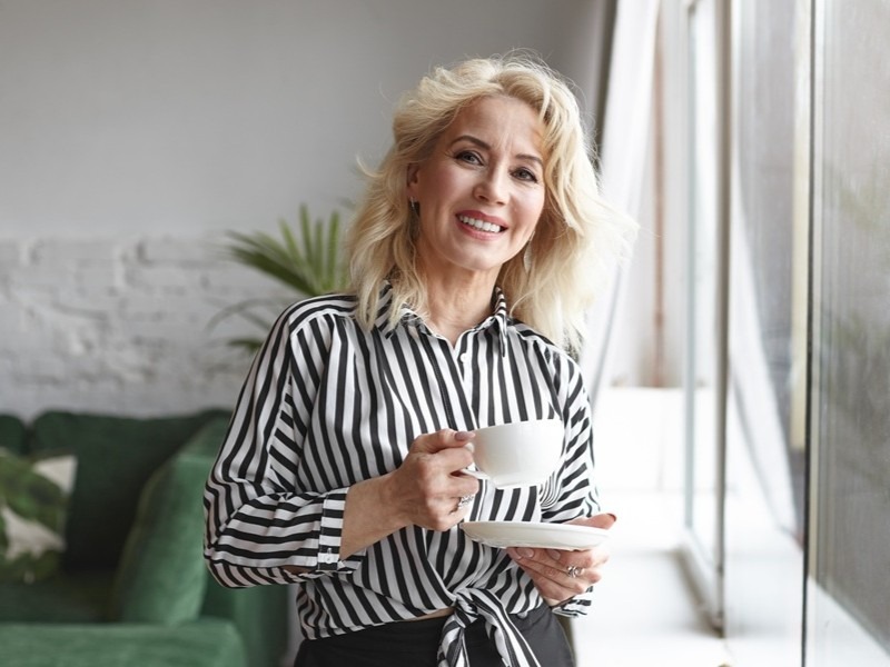 Estrogenowy spadek formy – jak perimenopauza i menopauza zmieniają Twoją skórę i jak zatrzymać ten proces Hamak SPA