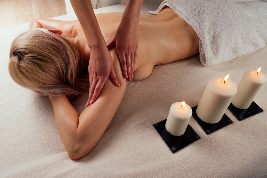 Zabieg Tranquillity pro-sleep massage + Aromasoul body scrub Hamak SPA
